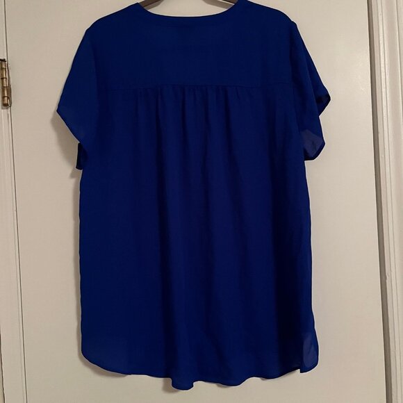 Torrid Size 1 Royal Blue Georgette Short Sleeve Blouse - Picture 2 of 6